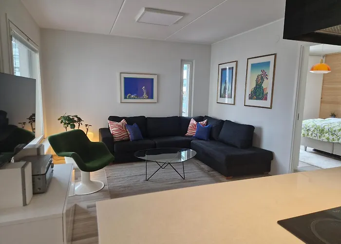 Bright, Big Apartment With Own Sauna & Balcony