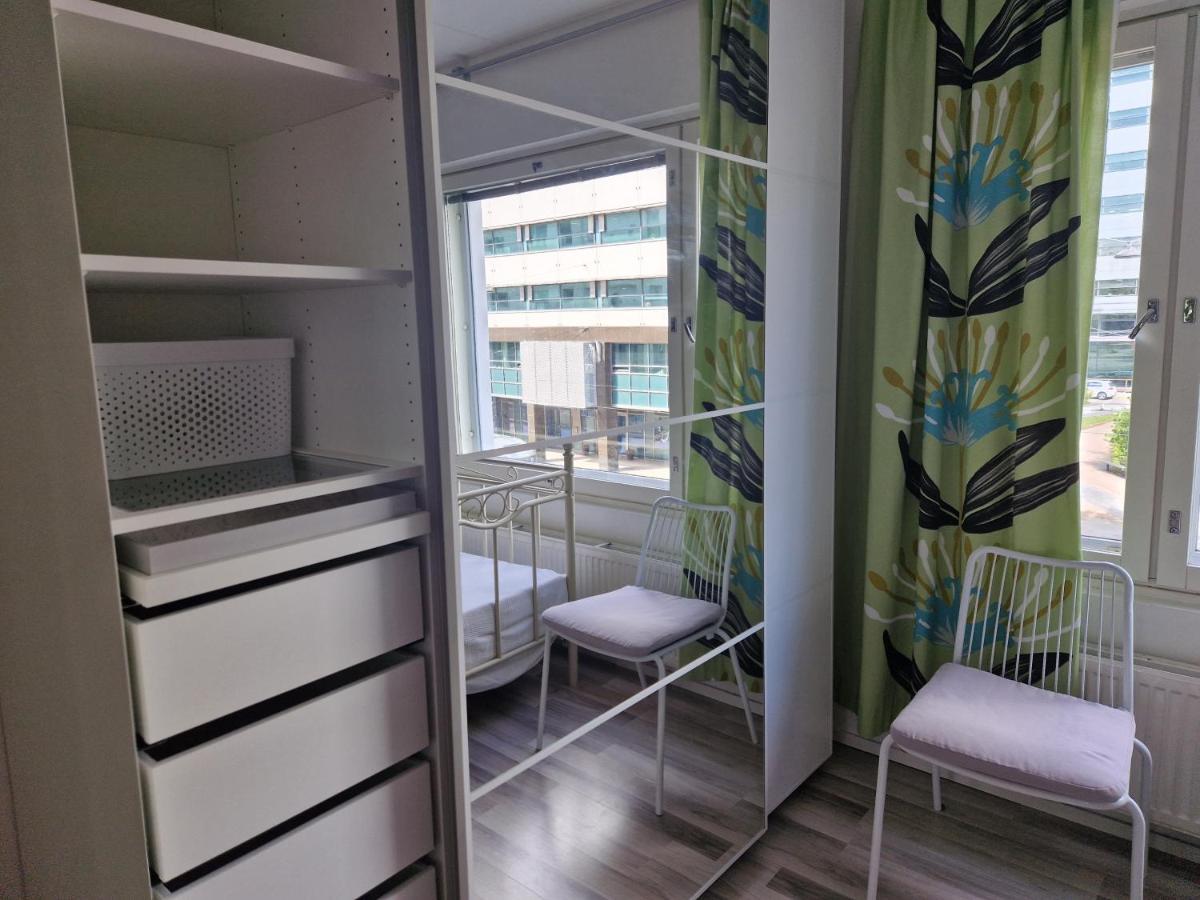 Lägenhet Bright, Big With Own Sauna & Balcony Helsingfors